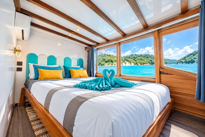 3D Komodo Sailing on NK Superior Phinisi