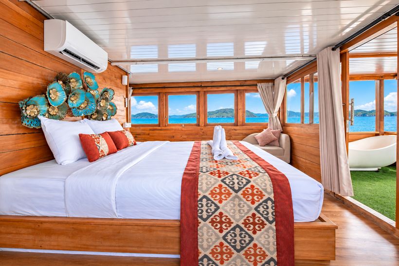 Private Komodo Tour & Boat Charter