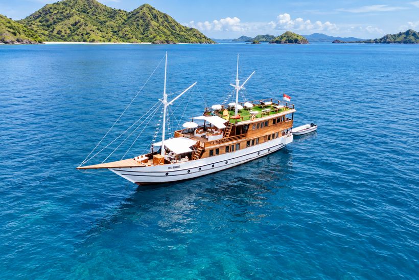 3D2N Komodo-Segeltörn auf einer Luxus-Phinisi, 9 Stopps, alle Gebühren inklusive
