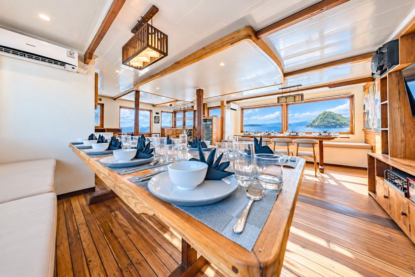 3-Day Komodo Cruise with Superior Boat & Dragon Guarantee