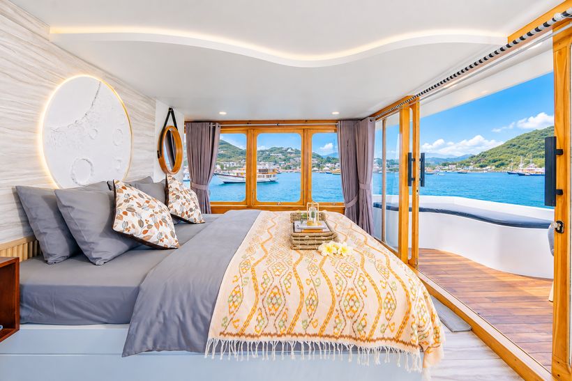 3-Day Komodo Cruise with Superior Boat & Dragon Guarantee