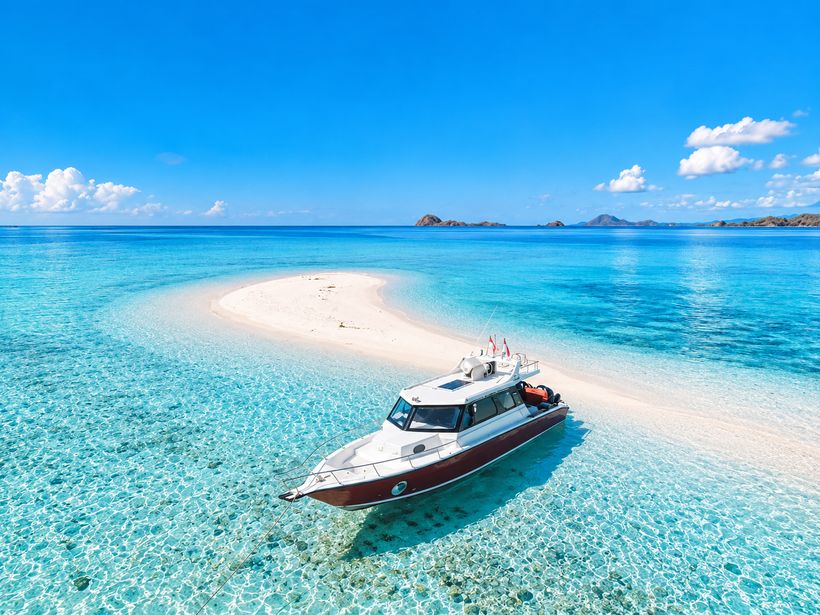 Komodo Day Trip on AR Luxury Speedboat with Drone, GoPro & Camera