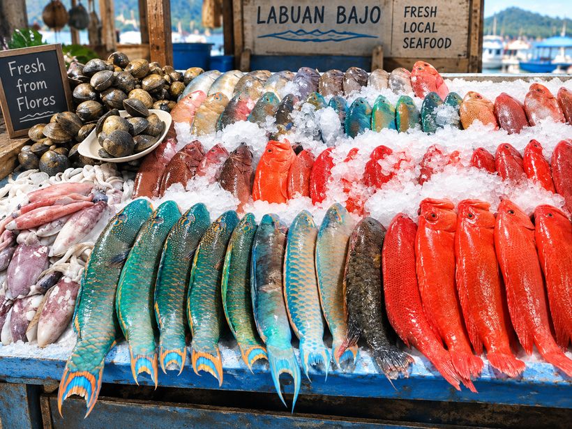 From Labuan Bajo: 2-Day Wae Rebo Village & Night Market Tour